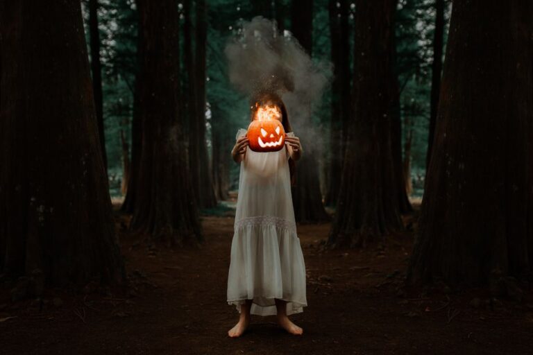 10 Fatos Incomuns sobre Fenômenos Paranormais: O Que a Ciência Não Consegue Explicar